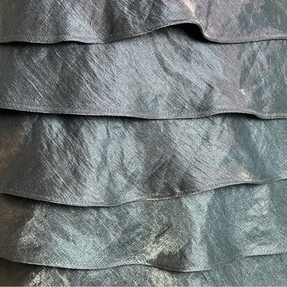 Dress Barn Blue-Green Iridescent Layered Tiered Sleeveless Dress - Size 4 - Picture 8 of 13